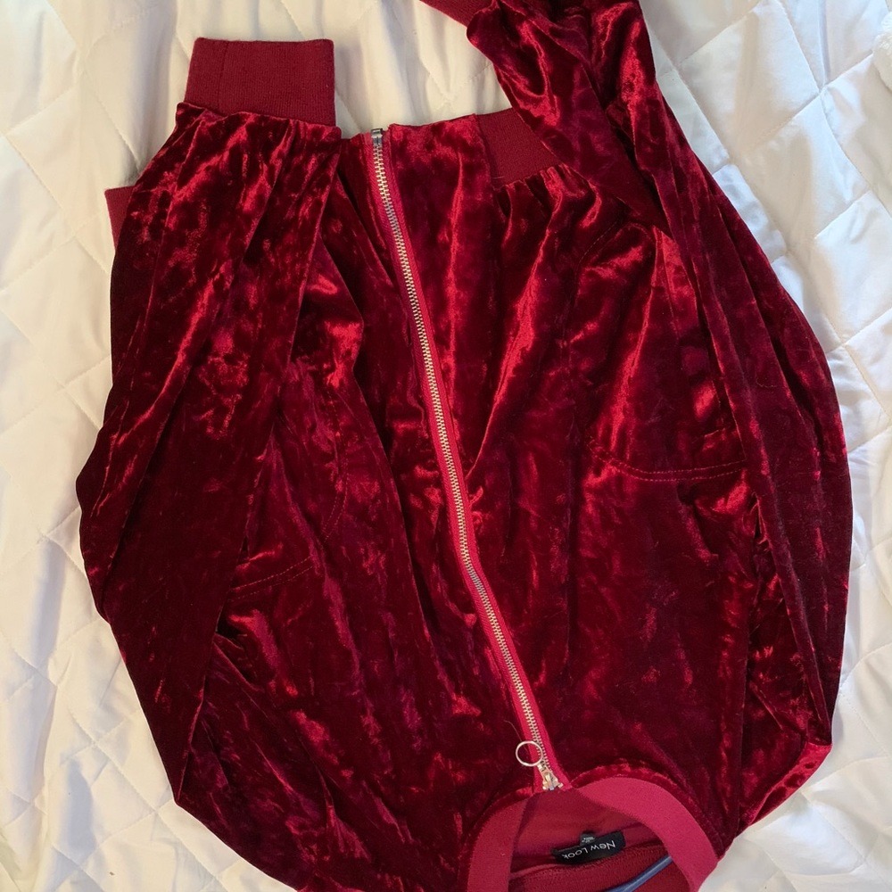 zipper up ( burgundy)
